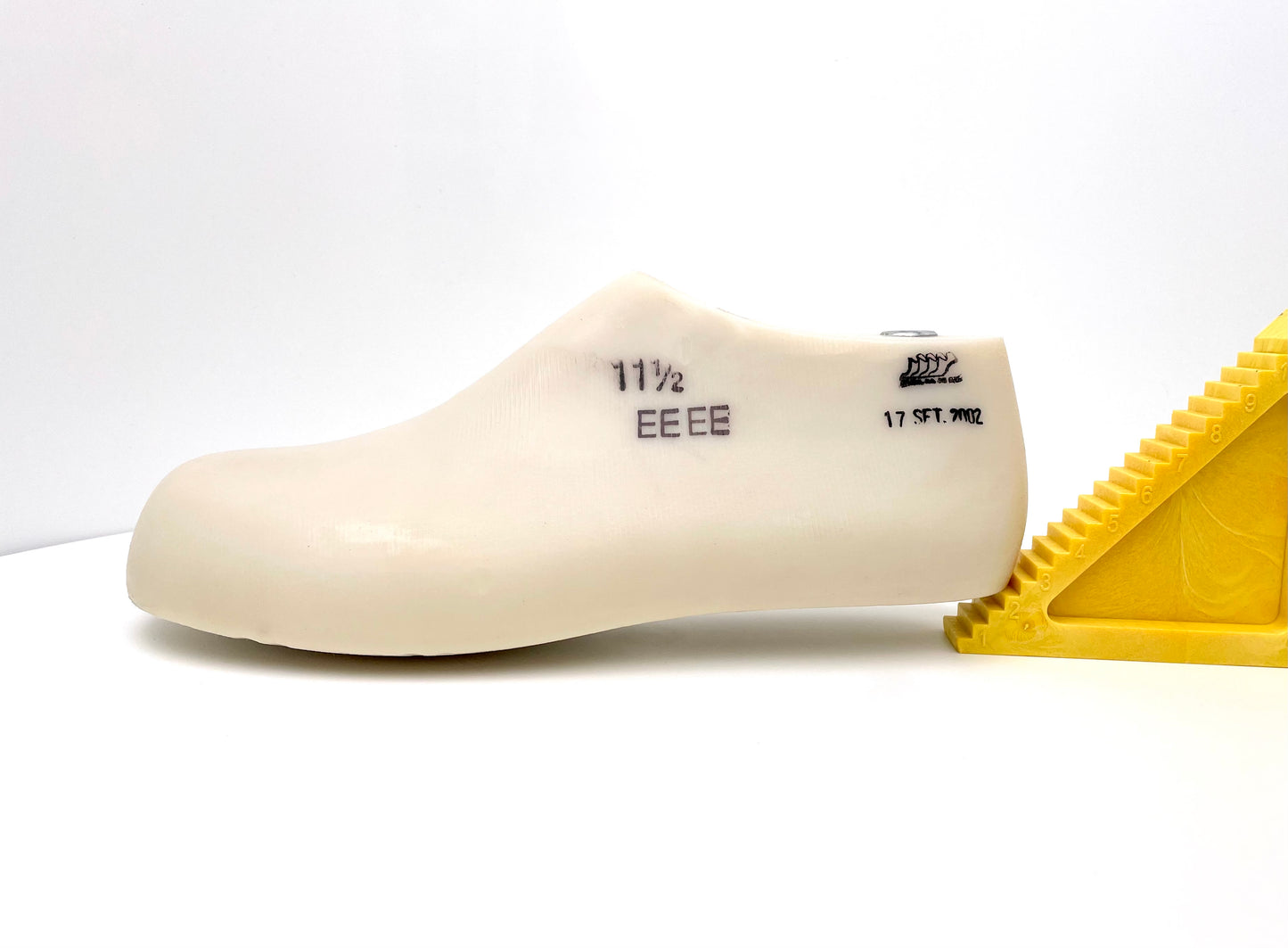 Extra wide lasts - from size 5 1/2 to size 14!