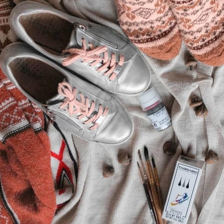 Silver Christmas Super Cozy Credits by: @katiquince